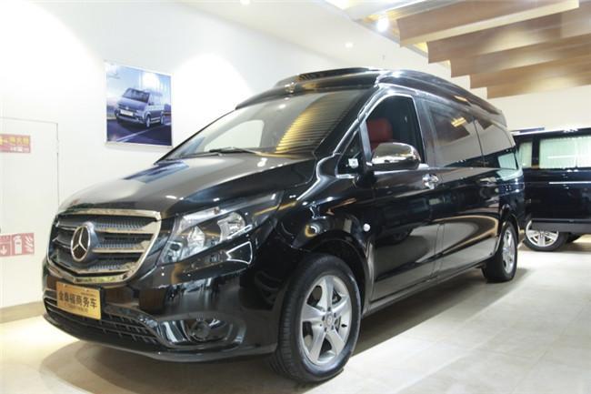 奔驰v9豪华商务车兼具美感与灵感的移动画廊