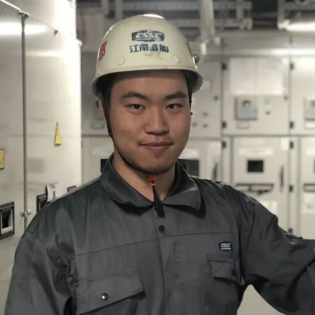 " 全国劳模,江南造船总装部调试师郭志刚很少夸人,不过这次,他狠狠地