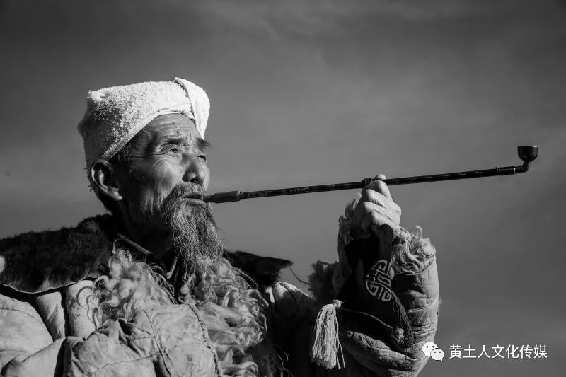 高兴和新陕北民歌《再唱陕北人》