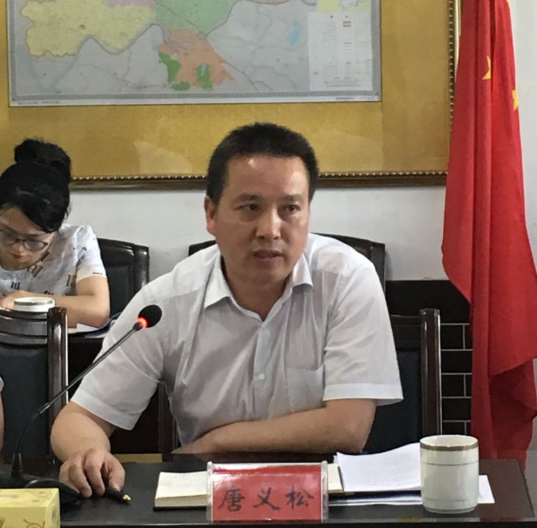 唐义松指出,益阳明清古巷建设项目事关资阳区城市面貌的改变,但项目