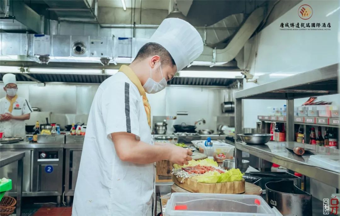 揭秘酒店后厨替你把好舌尖上的安全