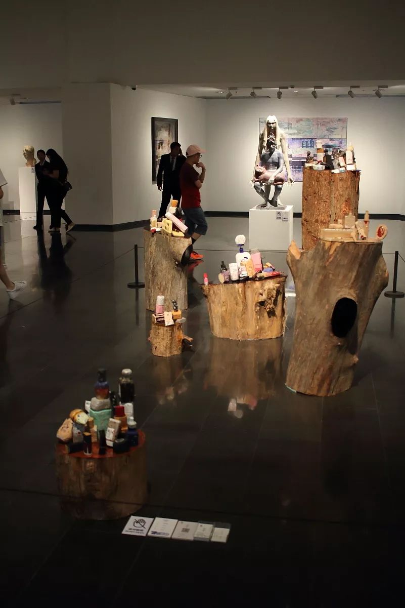 清华美院本科生毕业展报道上