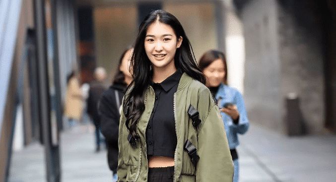 某音网红钟婷xo黑历史曝光,除个人简介外,甚至连合拍男友都是假