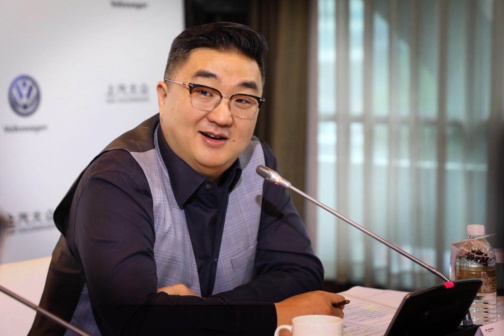 贾鸣镝:上汽大众拒绝中低端,过渡"国六"无压力