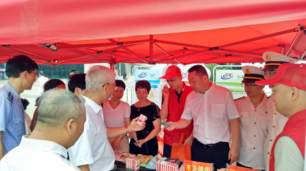 市暨蕉城區食品安全宣傳週主場活動在寧德市蕉城區萬達廣場隆重舉行