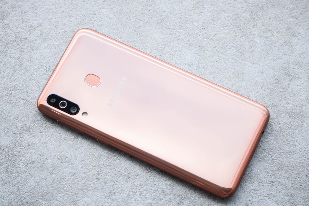 集微拆评三星a40s评测5000mah电池这续航应该是千元机最强