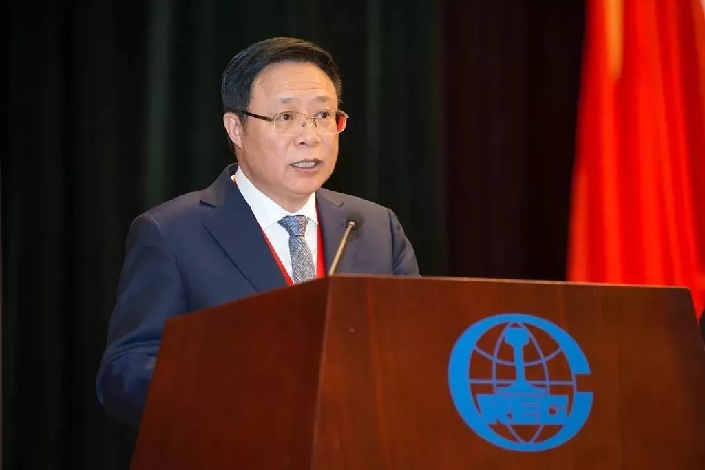 中国中铁董事长李长进执行董事周孟波同日辞职原因大不相同68