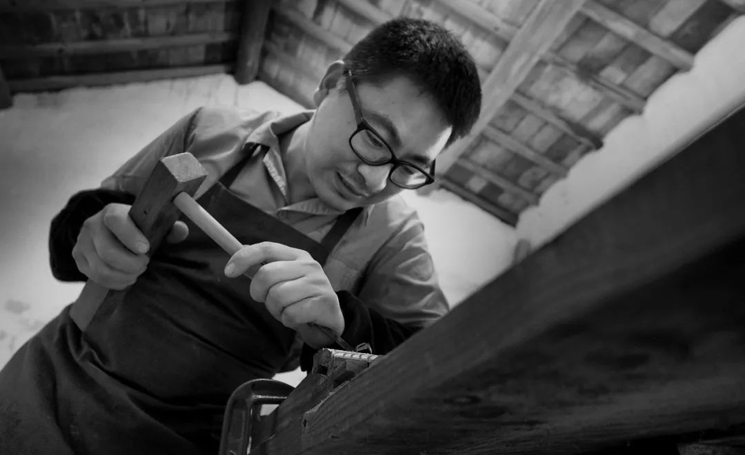 寅阳80后老木匠,请他做一只"升箩",要你1500块_施冬冬