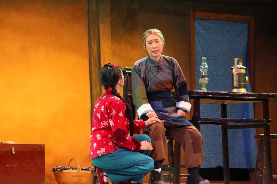 热烈庆祝建党98周年京剧唱响党旗飘扬