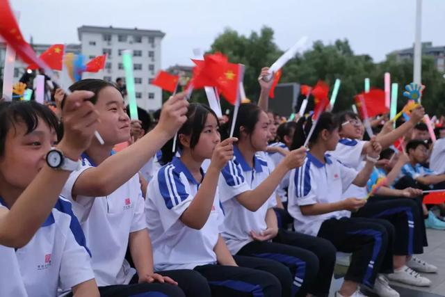 延安黄陵:黄陵县桥山中学举行第二届校园文化艺术节暨书香校园成果