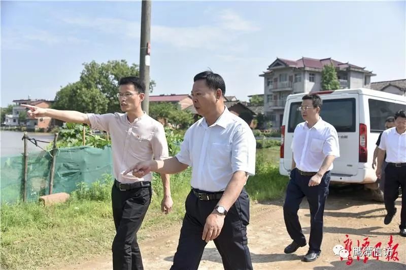 郭安在春涛镇滩头村调研时强调 强化基层组织建设 确保农村人居环境