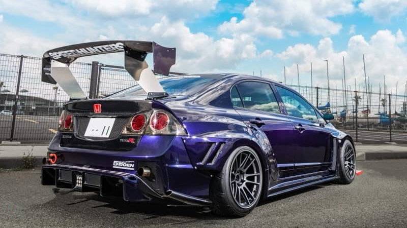 逆势改装本田八代思域宽体套件上身气势毫不逊色