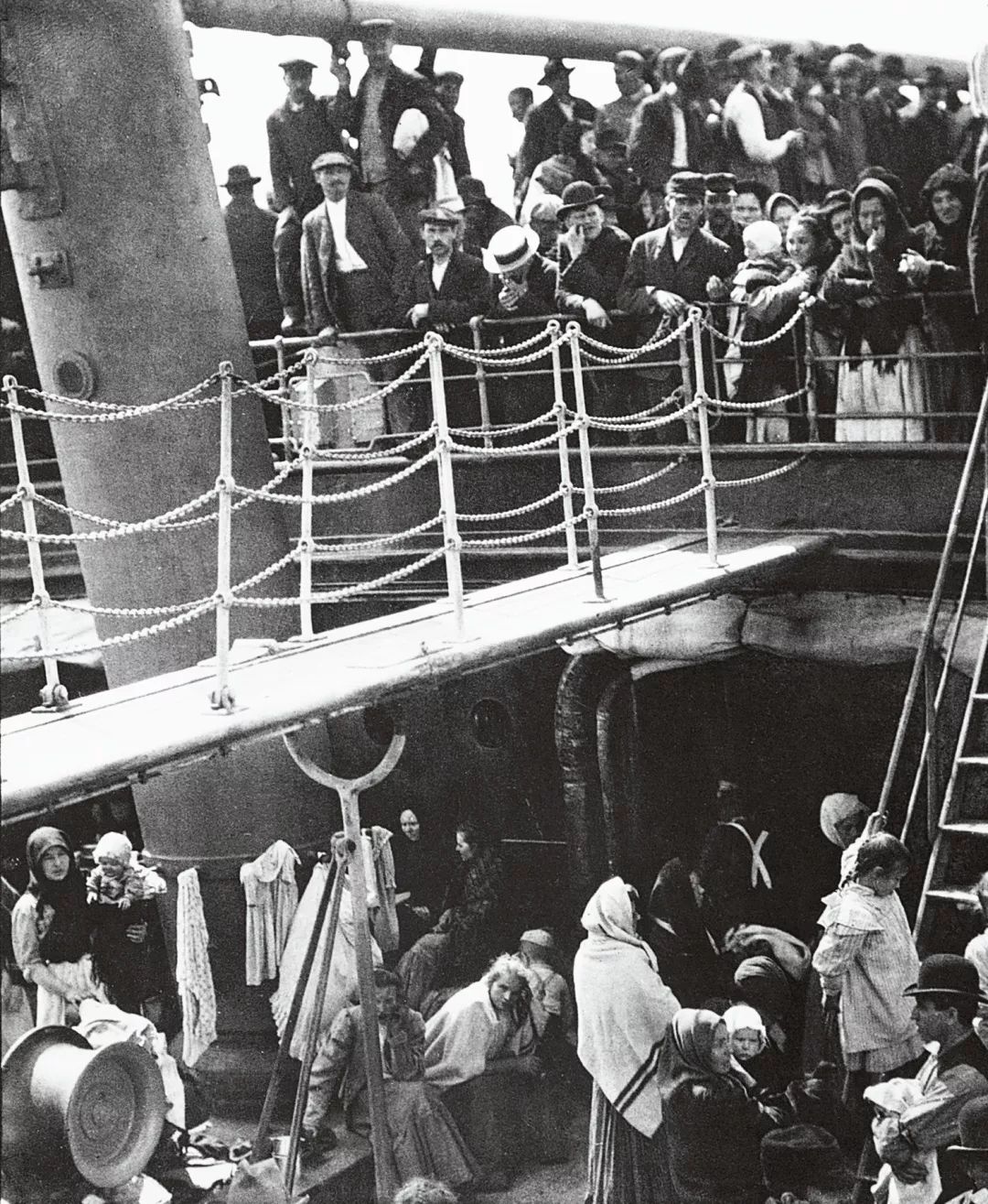 《伊戈尔·斯特拉文斯基》安妮·莱博维茨 《马友友》大师们的作品是