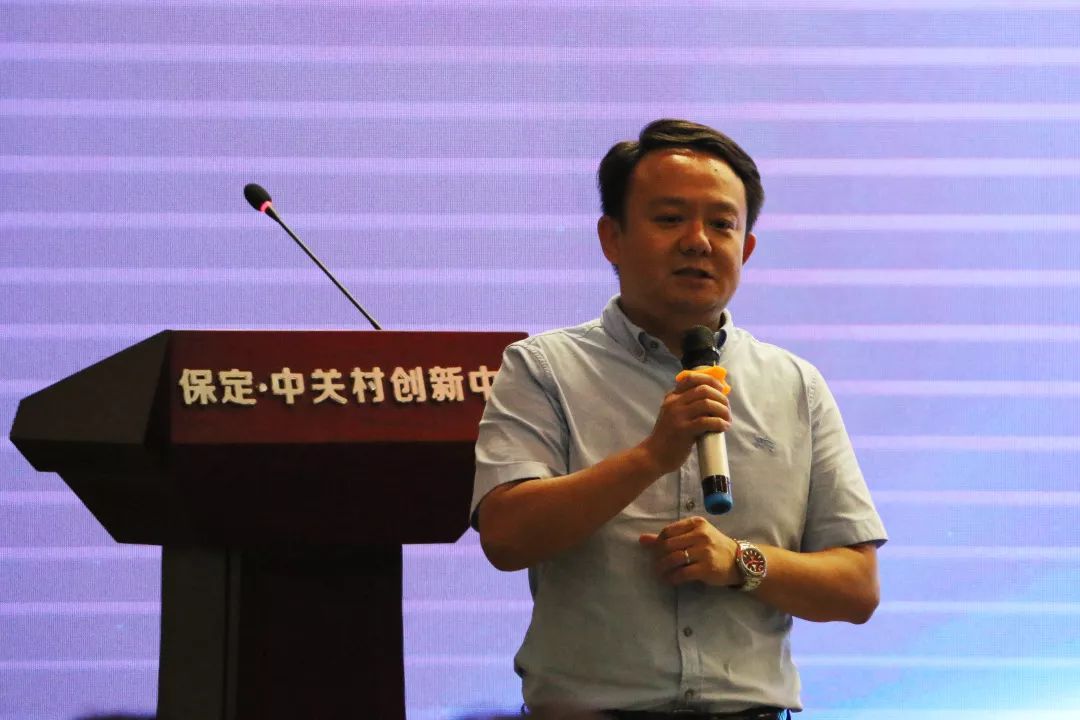 特邀严明花,姜毅,孟涛三位资深人力资源管理专家,导师现场分享交流