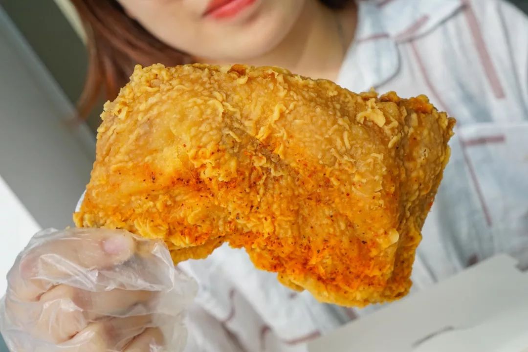 添加特制麻椒 味蕾升级与脆皮手枪腿不一样,新品电唇手枪腿严选四川
