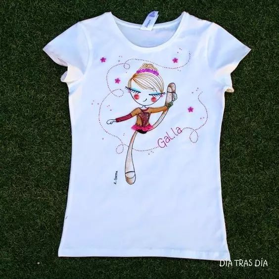 妈妈在女儿衣服上画了这个,小伙伴们都羡慕