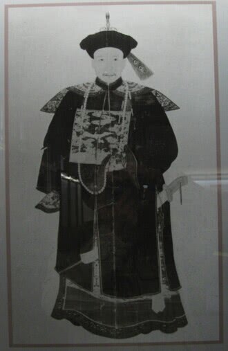 原来他有个妾帮他理财_冯英廉