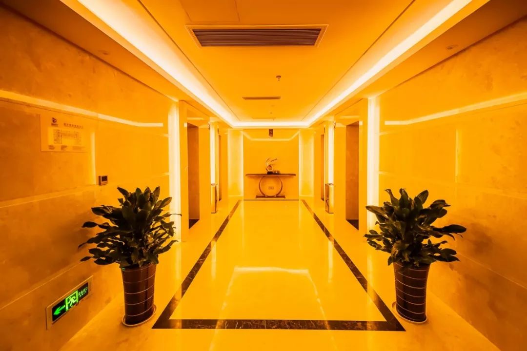 实力不允许!恩施华美达广场酒店盛大开业!