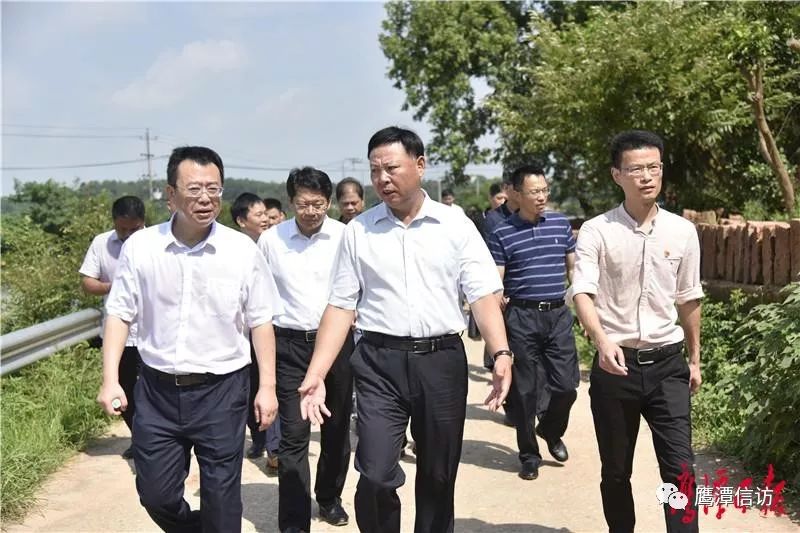 郭安在春涛镇滩头村调研时强调强化基层组织建设确保农村人居环境整治