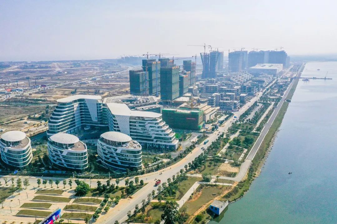 福州火车站,南台岛,滨海新城及长乐国际机场等重点发展区域和交通枢纽