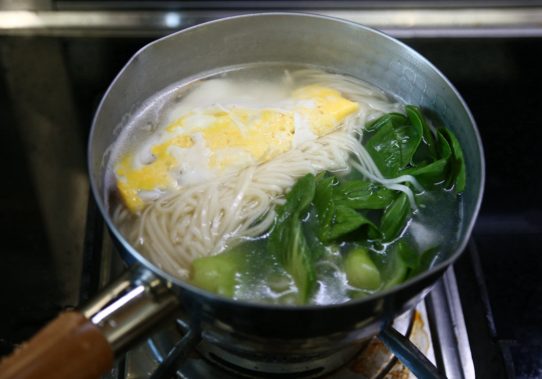 原创如何煮一锅完美的挂面?一吃就记住一辈子?我家"祖传"小妙招