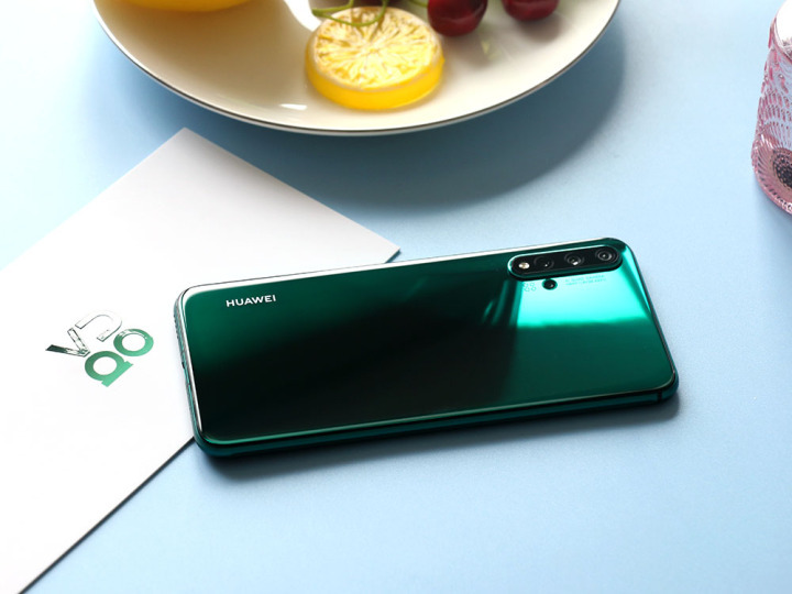 华为nova5系列发布麒麟810首秀惊艳全场