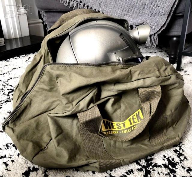 6个月后,《辐射76》的玩家们终于等来了他们的帆布包