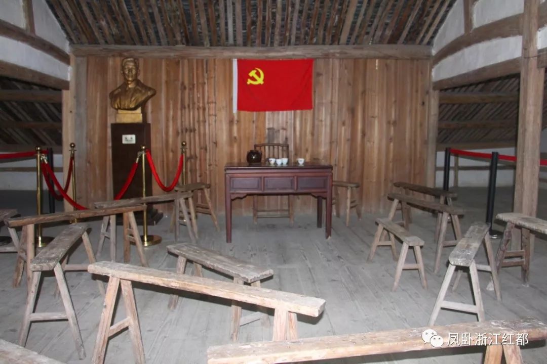 资讯平阳县第十六届人民代表第五团代表读书会在凤卧镇举办