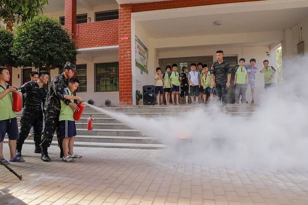 防患未"燃"| 常宁莲花小学积极开展消防演练 切实筑牢安全防线