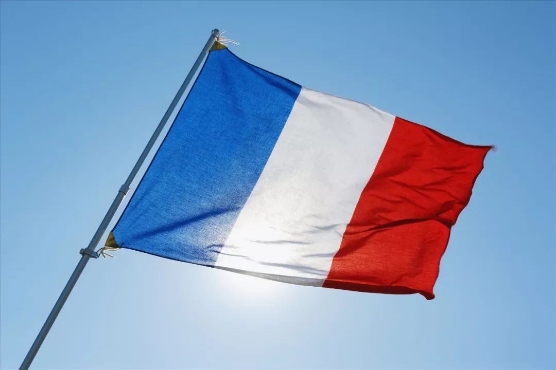 法国国旗为什么是蓝白红三色