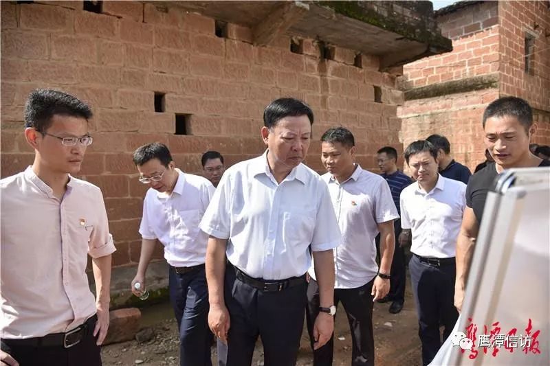 郭安在春涛镇滩头村调研时强调 强化基层组织建设 确保农村人居环境