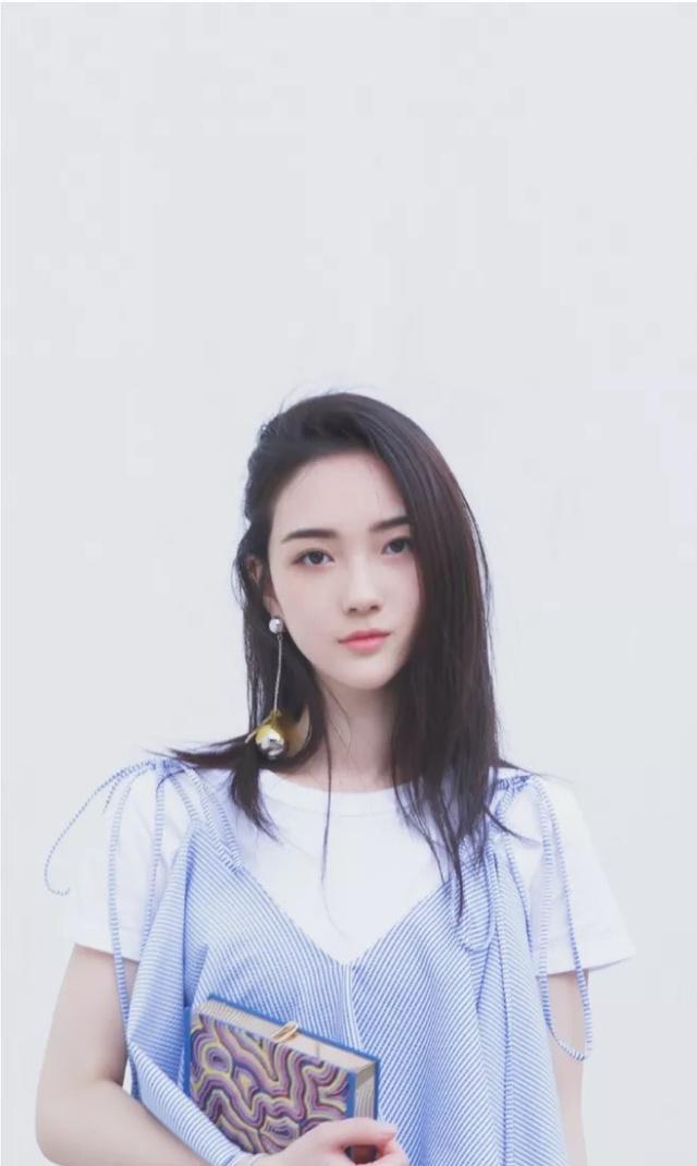 张雪迎最好的闺蜜,曾经打败鞠婧祎夺冠,她就是小仙女赵嘉敏!