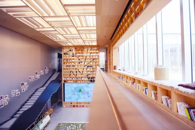 北京翡翠书院图书馆图片