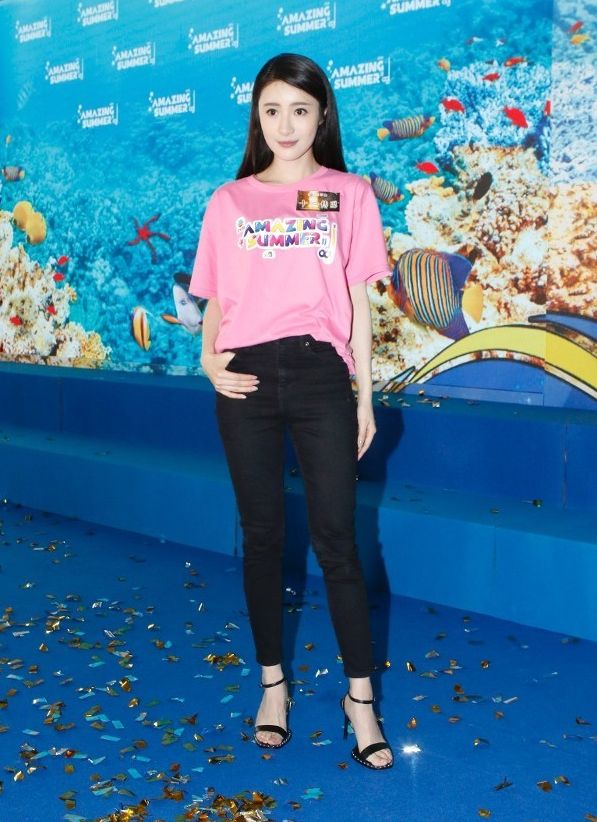 萧正楠,林夏薇宣传tvb新剧《十二传说》,将于内地同步播出