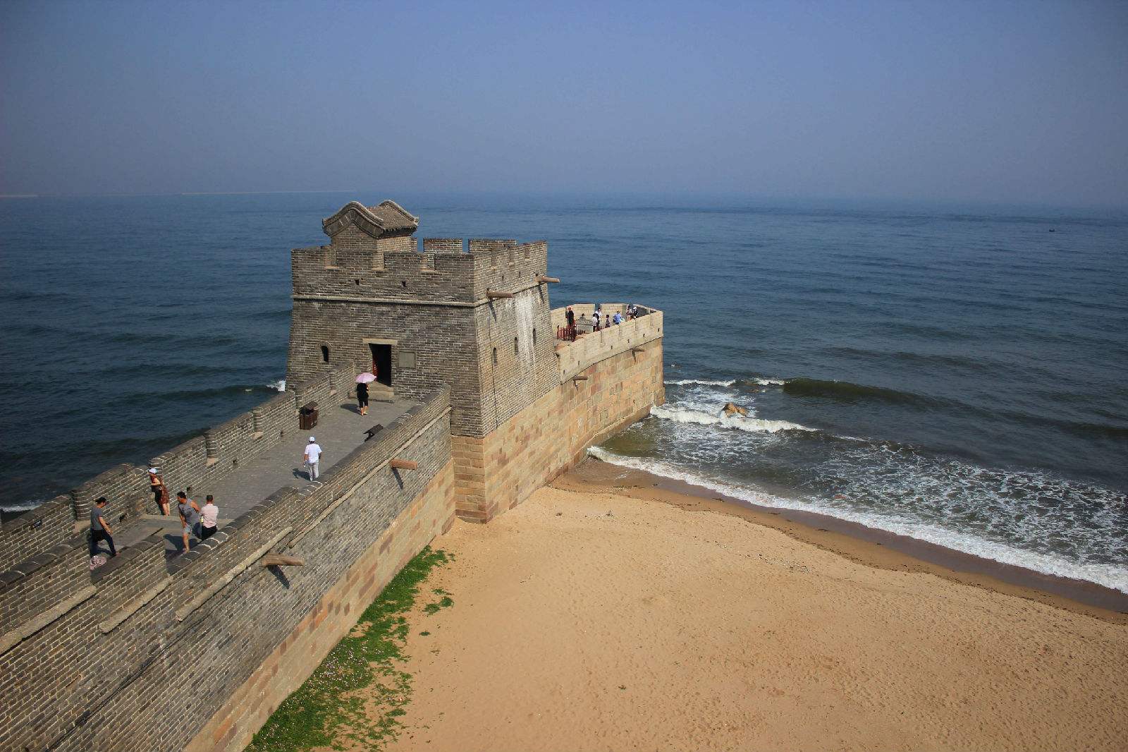 你知道万里长城的尽头吗竟然在大海里看完感叹古人智慧