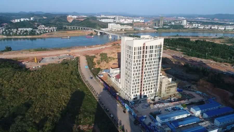 五象9座邻家广场今年建成,预计年底投入使用_威宁