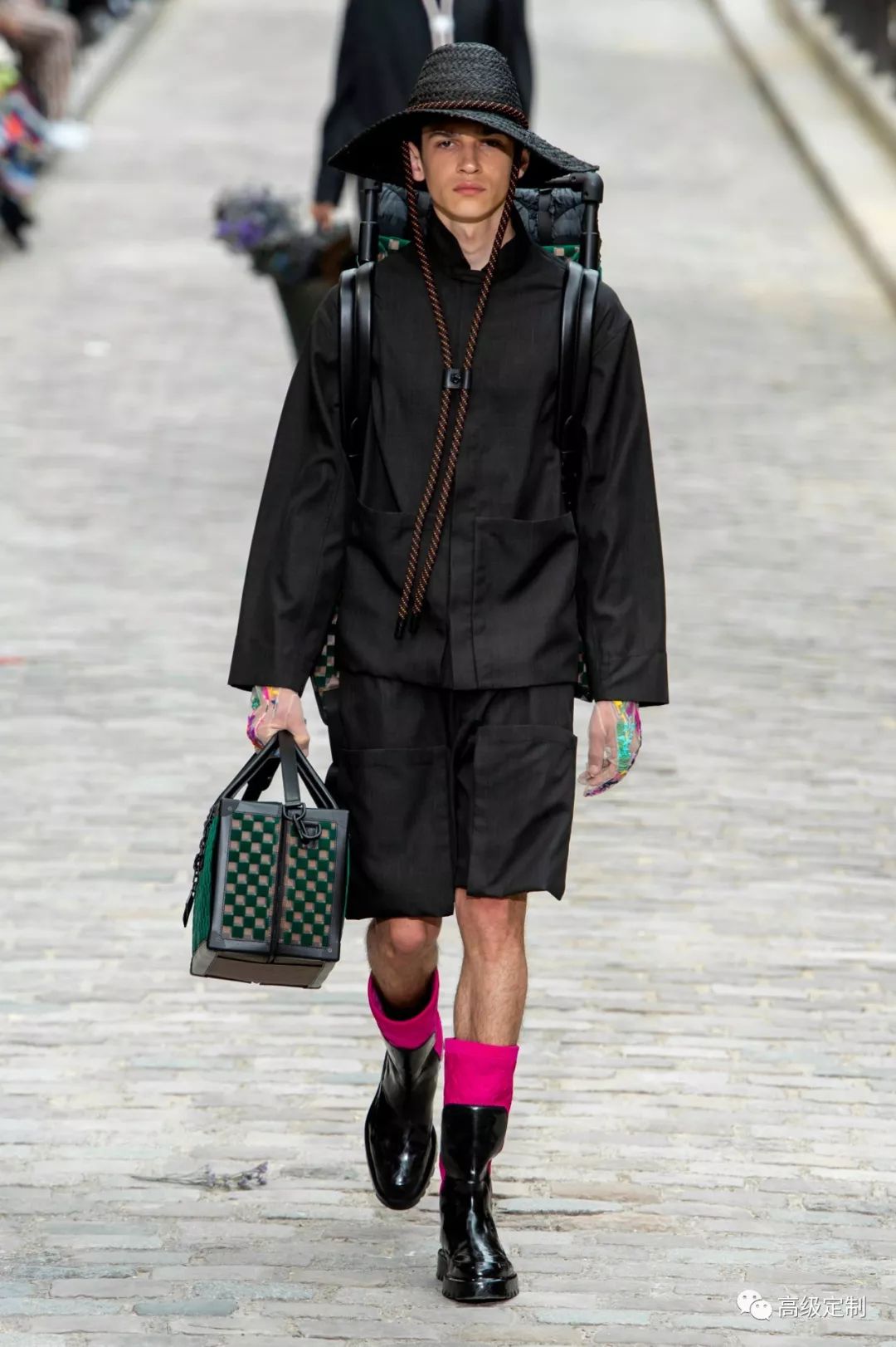 秀场直击louisvuitton2020春夏男装系列致敬纯真童趣重温复古情怀