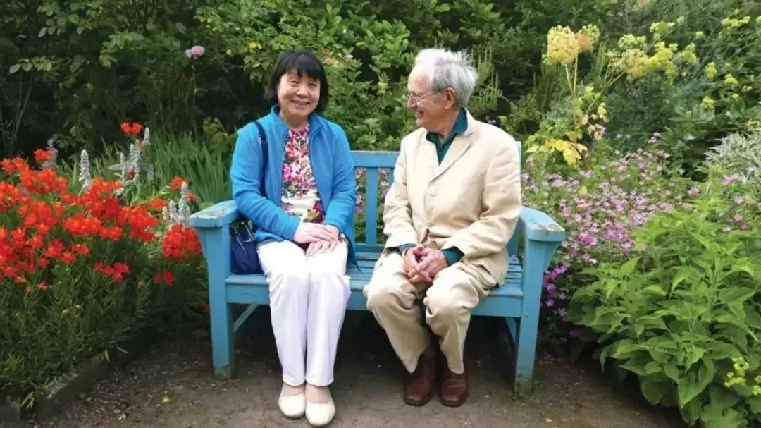 毕淑敏出名不必趁早旅行别等到老