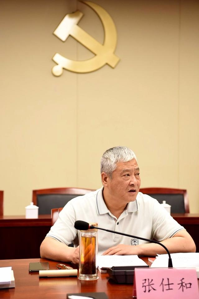 张仕和在作总结讲话时表示,将认真落实省委指导组的各项要求,扎扎实实