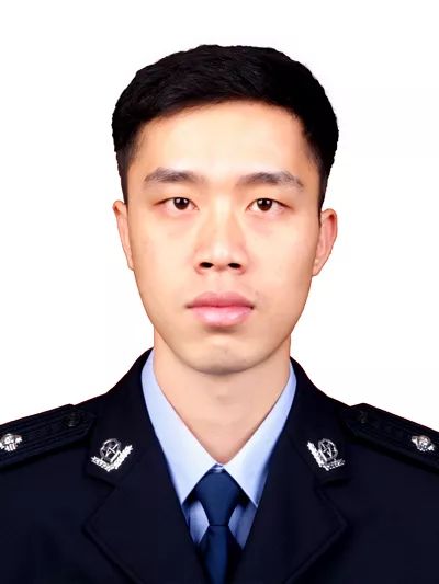 南安二级警长黄双福图片