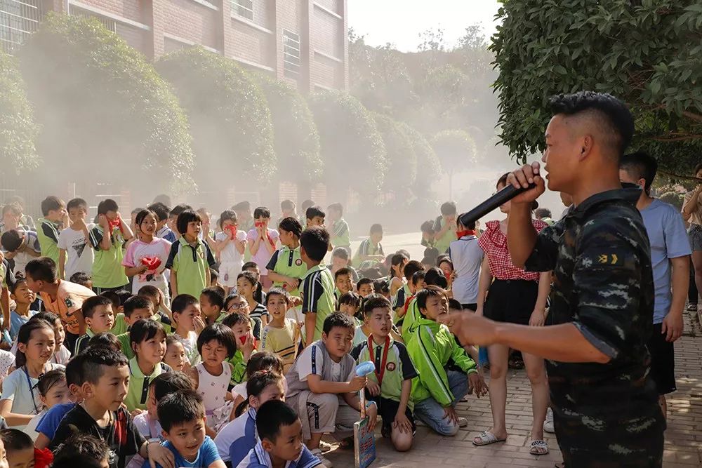 防患未"燃"| 常宁莲花小学积极开展消防演练 切实筑牢安全防线