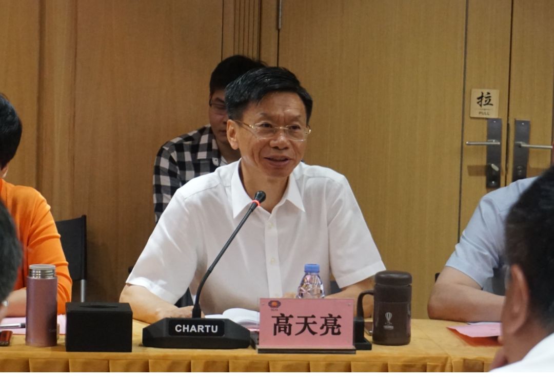 高天亮总裁代表特发集团对考察团一行的到来表示欢迎,双方一同观看了