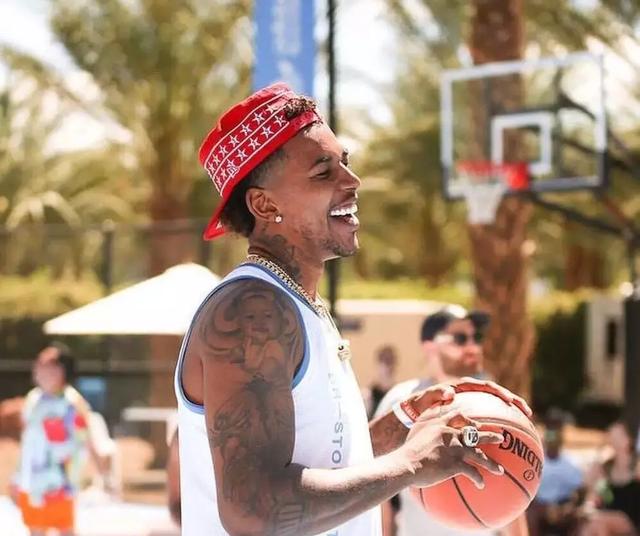 原创尼克杨桀骜不驯的人生渴望打破规则