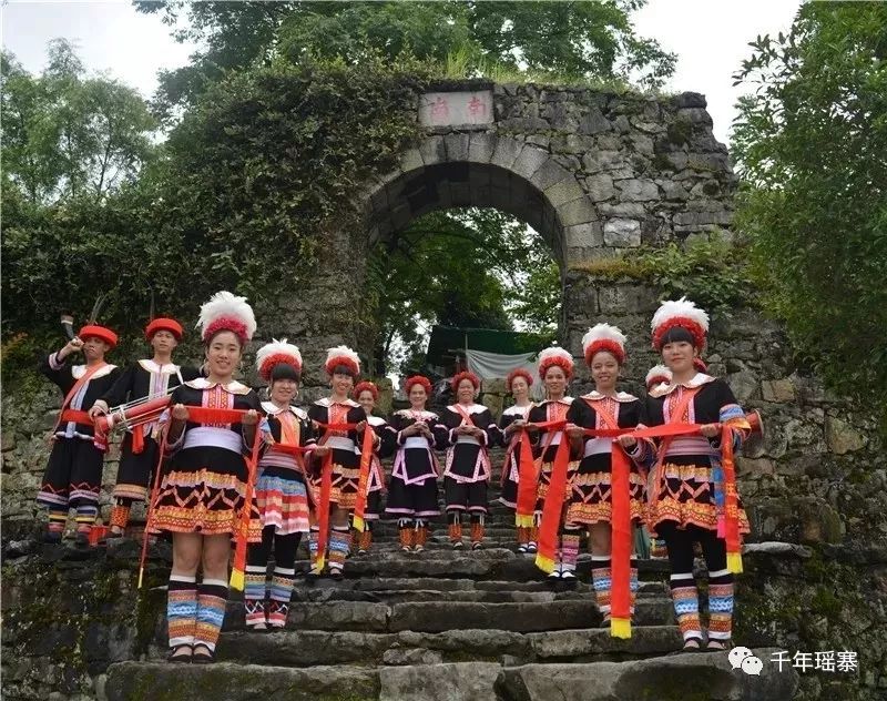 燃爆七月!到千年瑶寨玩瑶族尝新节,尝瑶王长桌宴美食