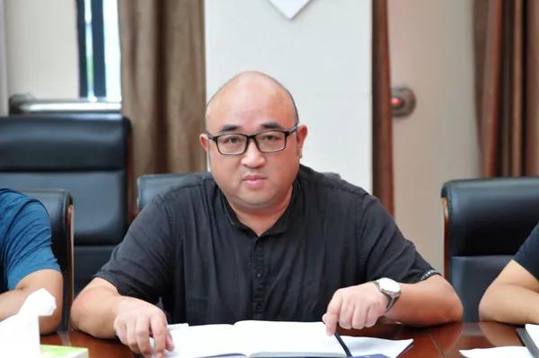 主任张再良谈自身体会▲年级干事赵世华谈自身体会与会人员纷纷表示