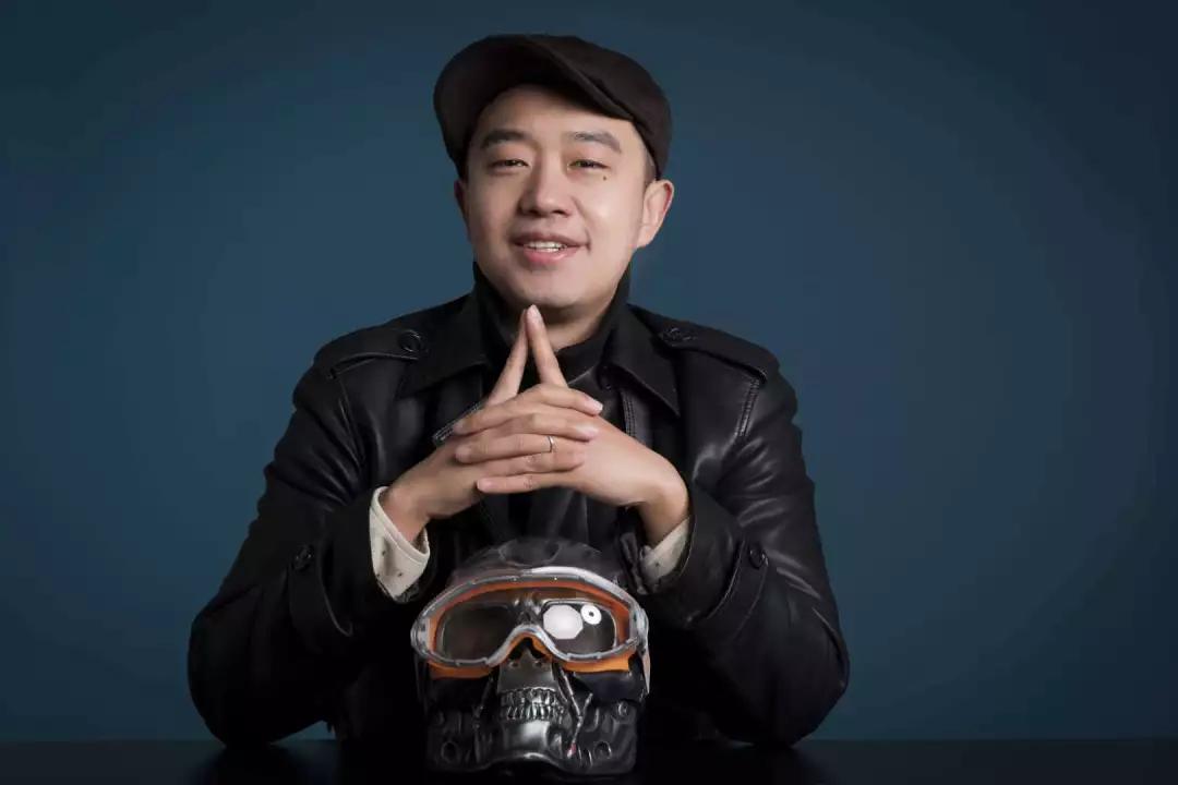 80后轻小说暨科幻小说作家墨熊阿里旗下80后轻小说暨科幻小说作家墨熊