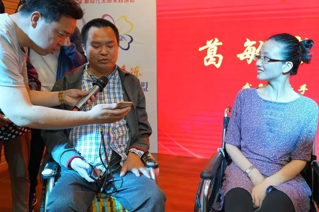 "感谢爱心联盟的帮助,我希望今后社会有更多的人关心我们渐冻人群体.
