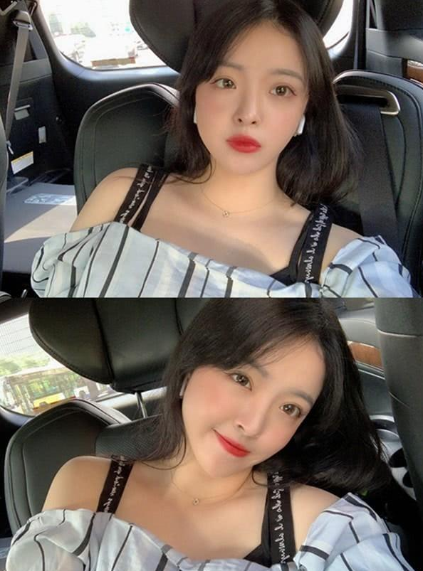 21岁华谊千金王文也晒美照大红唇美艳动人花纹手臂抢镜