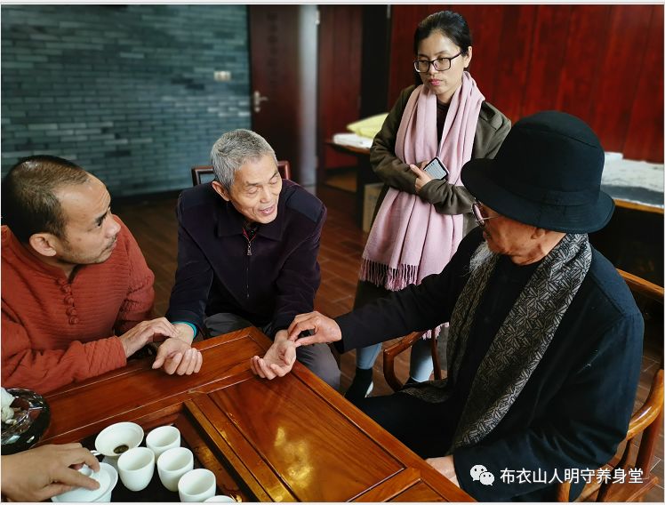 布衣山人赵志库老中医介绍:联系电话 :13867781989岁月如梭,不