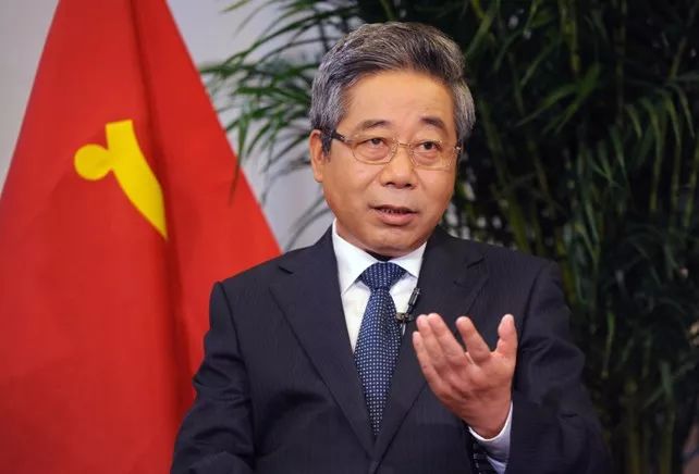 教育部长陈宝生2019年称:推动家庭教育纳入公共服务体系,家长们也要